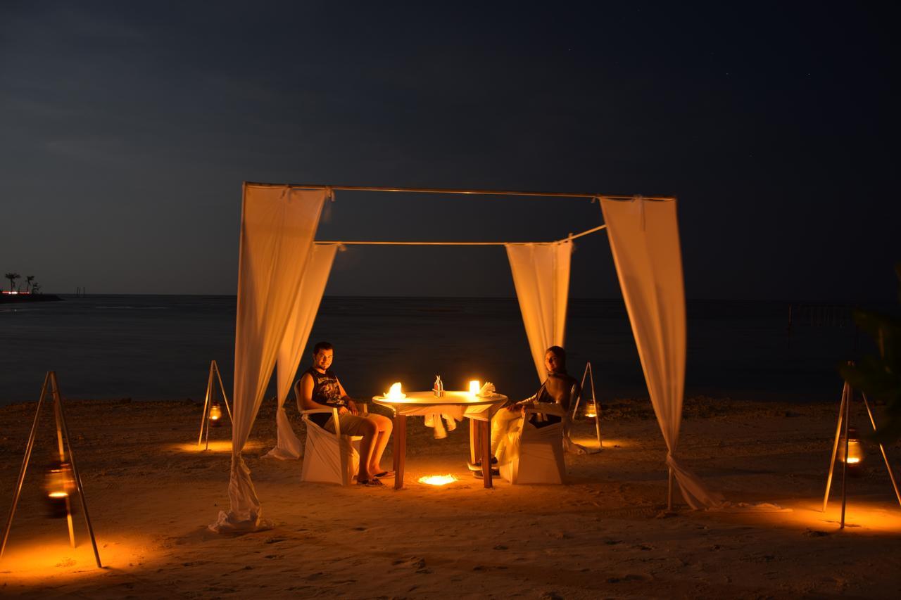 Araamu Holidays y spa Dhiffushi Exterior foto